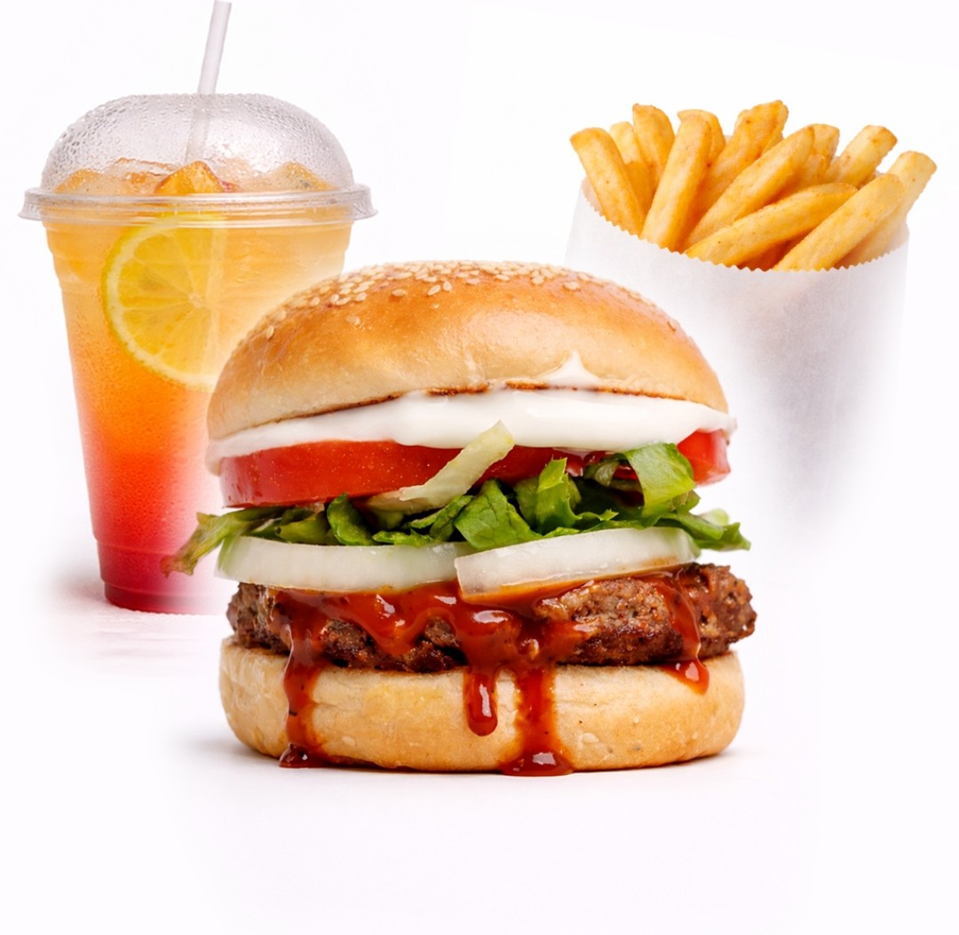 Titan JNR Burger + Chips + Mocktail
